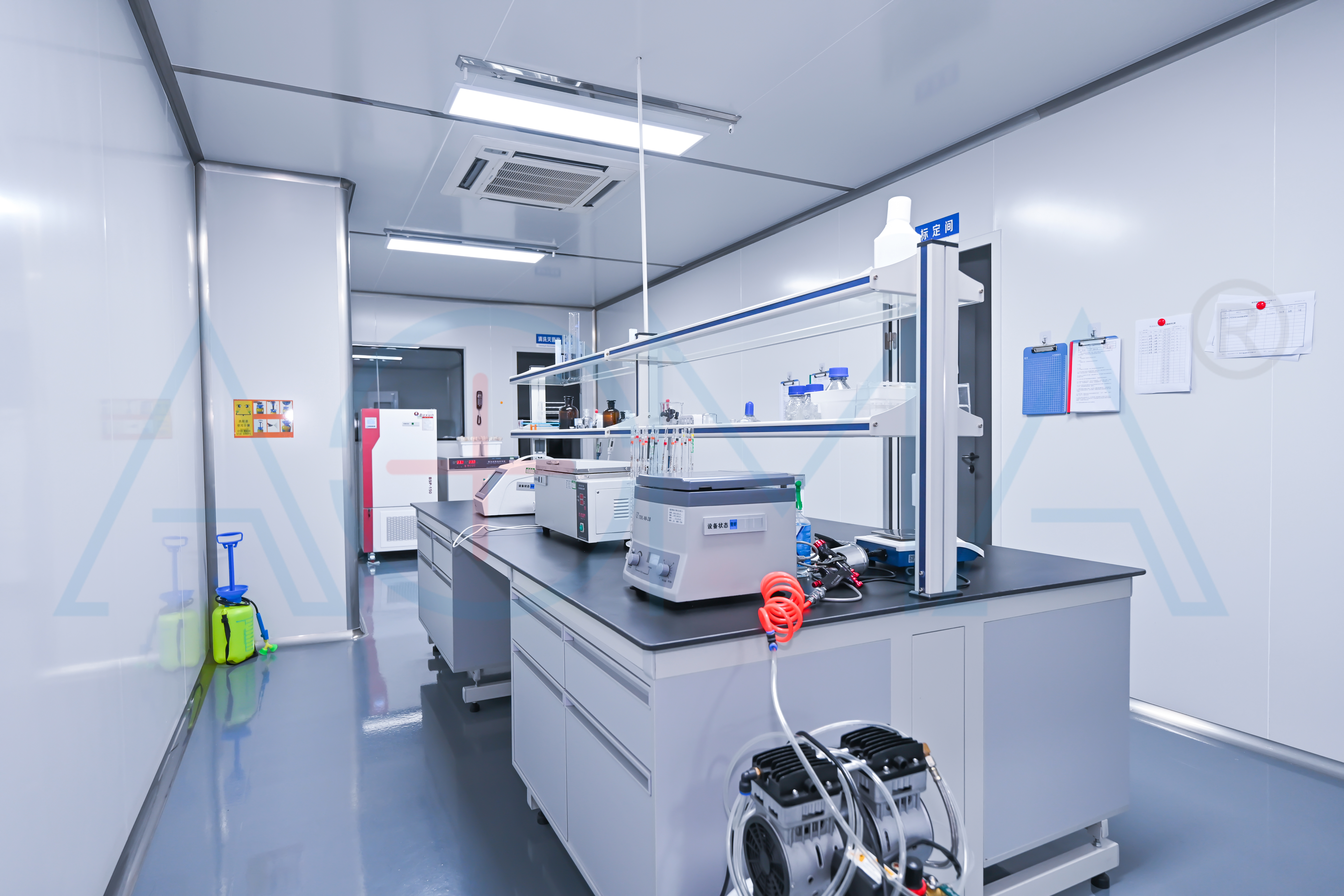 Laboratorio de relleno d&eacute;rmico AOMA (22)